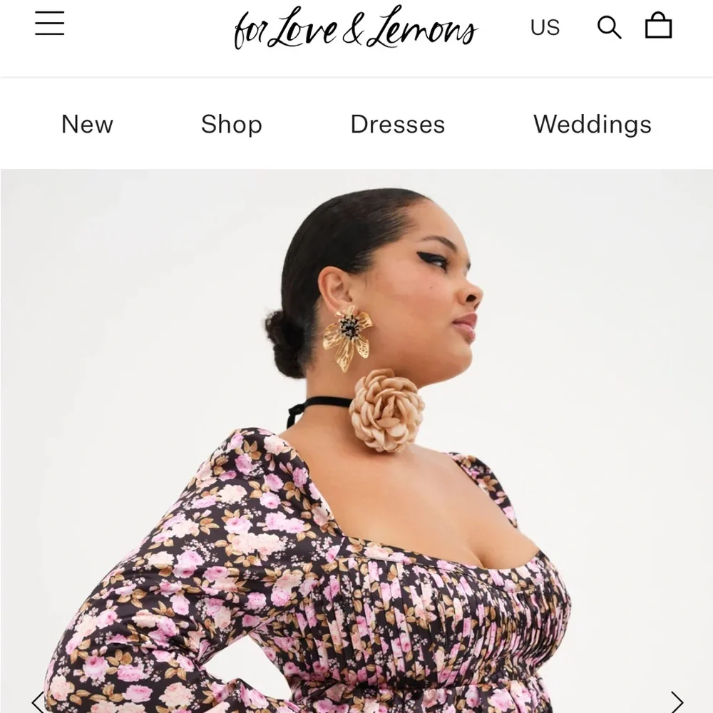 For Love and Lemons Kate Flower Earrings - Picture 4 of 12